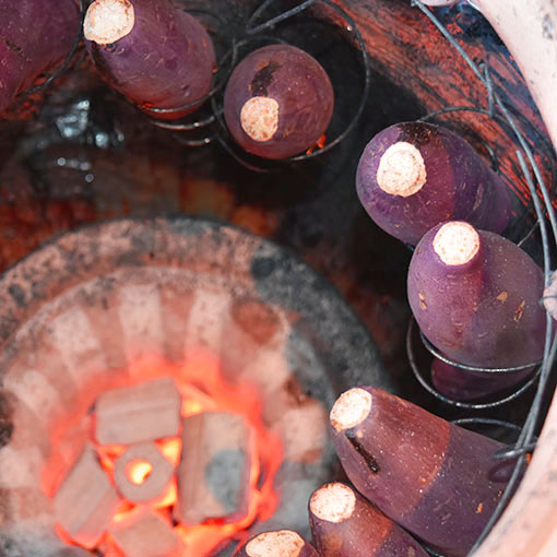 moi,　つぼやきいも専門店　つぼのなかでじっくり焼いた甘くて美味しいやきいも