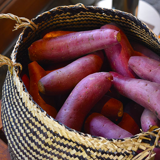 moi,　つぼやきいも専門店　こだわりのおいも